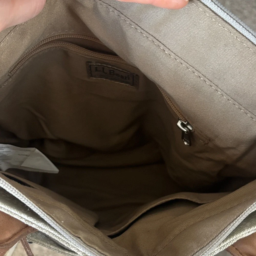 L.L.Bean Stylish Cream Handbag/ Tote  with Tan Accents - Picture 10 of 15